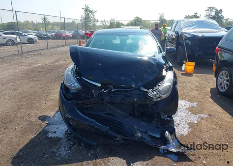 2013 Hyundai Elantra Gls из США, поврежденный, VIN KMHDH4AE2DU927216